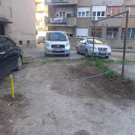 Apartment Millas Ni Esterno foto
