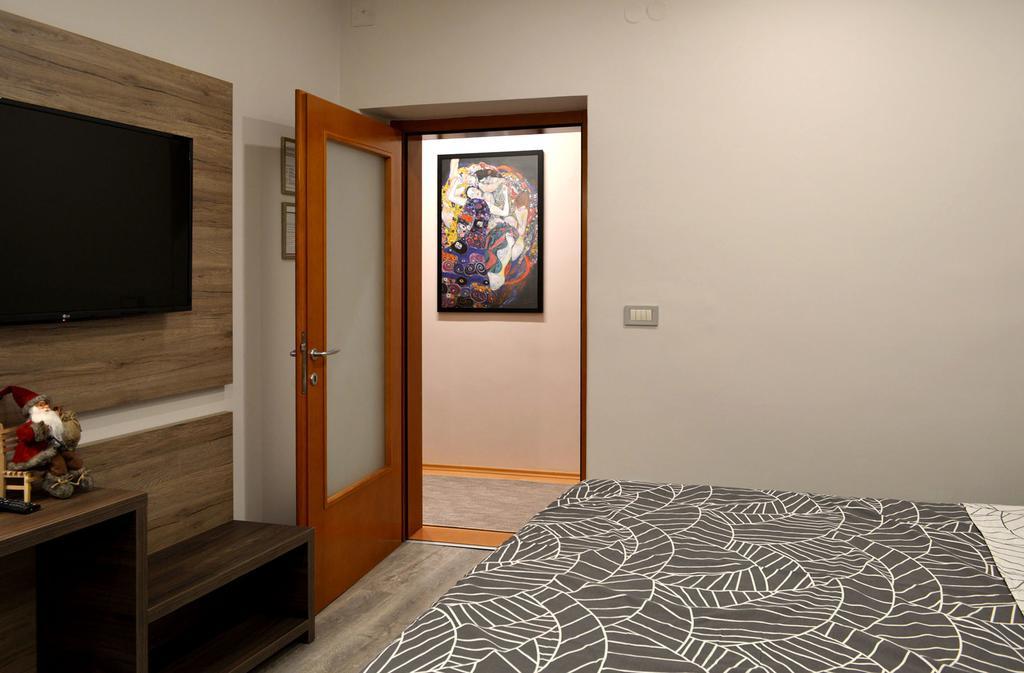 Apartment Millas Ni Esterno foto